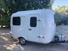 Σώμα γωνίας RV FRP, εξατομικευμένα μέρη σώματος τροχόσπιτου χωρίς ραφή, κατασκευαστής σώματος RV