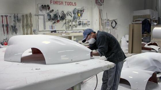 Ασπίδα αμαξώματος FRP υψηλής αντοχής για τροποποιημένα σεντάν - Αεροδυναμικό εξωτερικό προστατευτικό πάνελ