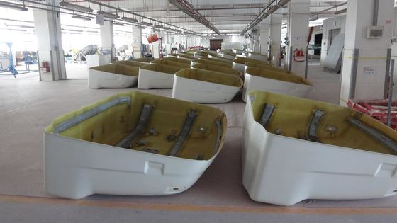 Ελαφριά εξατομικευμένα εξαρτήματα αυτοκινήτων από ίνες γυαλιού προσαρμοσμένα για οχήματα